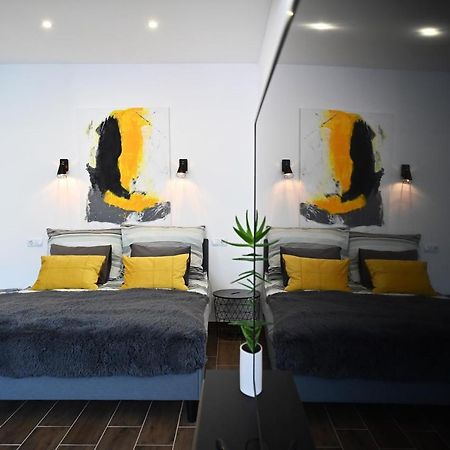 Zóra Apartman Eger Zewnętrze zdjęcie